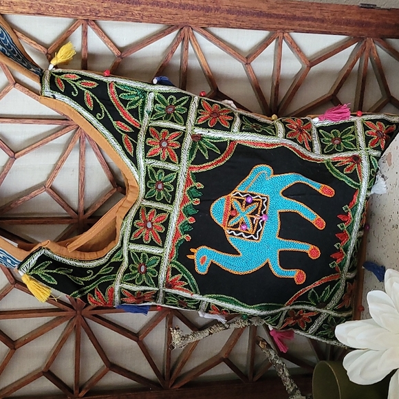 NEW BO HO TASSEL EMBROIDERED MULTI HANDBAG UNIQUE - Picture 2 of 16